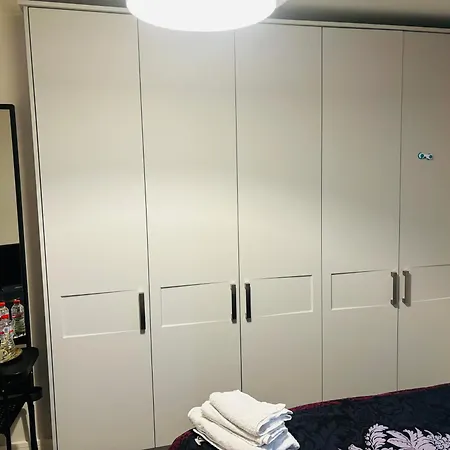 A Private Room,a Private Bathroom * ダブリン