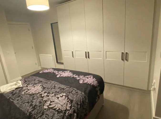 A Private Room,a Private Bathroom Pensión Dublín