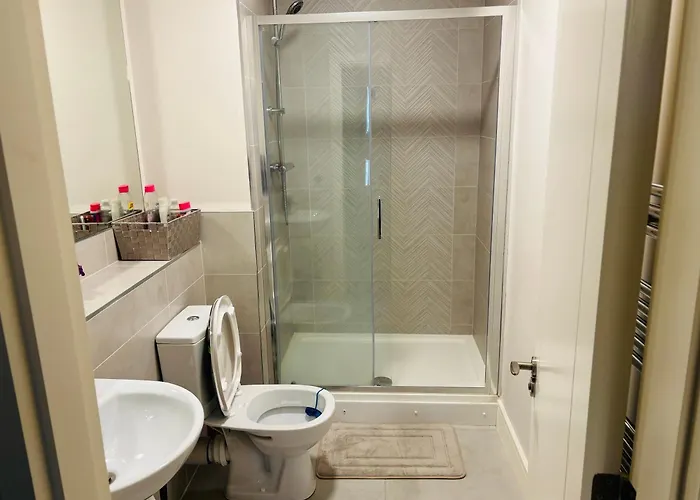 A Private Room,a Private Bathroom *